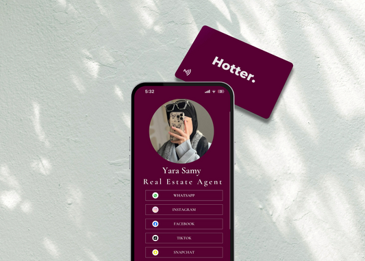 Hotter – Deep Raspberry NFC Card Hotter